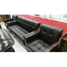 皮沙發(fā)  WH-W031皮沙發(fā)  規(guī)格尺寸：三人位：1780L*780W*830H  單人位：780L*780W*830H（可定制西皮、牛皮）