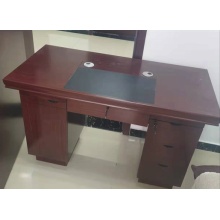 辦公桌